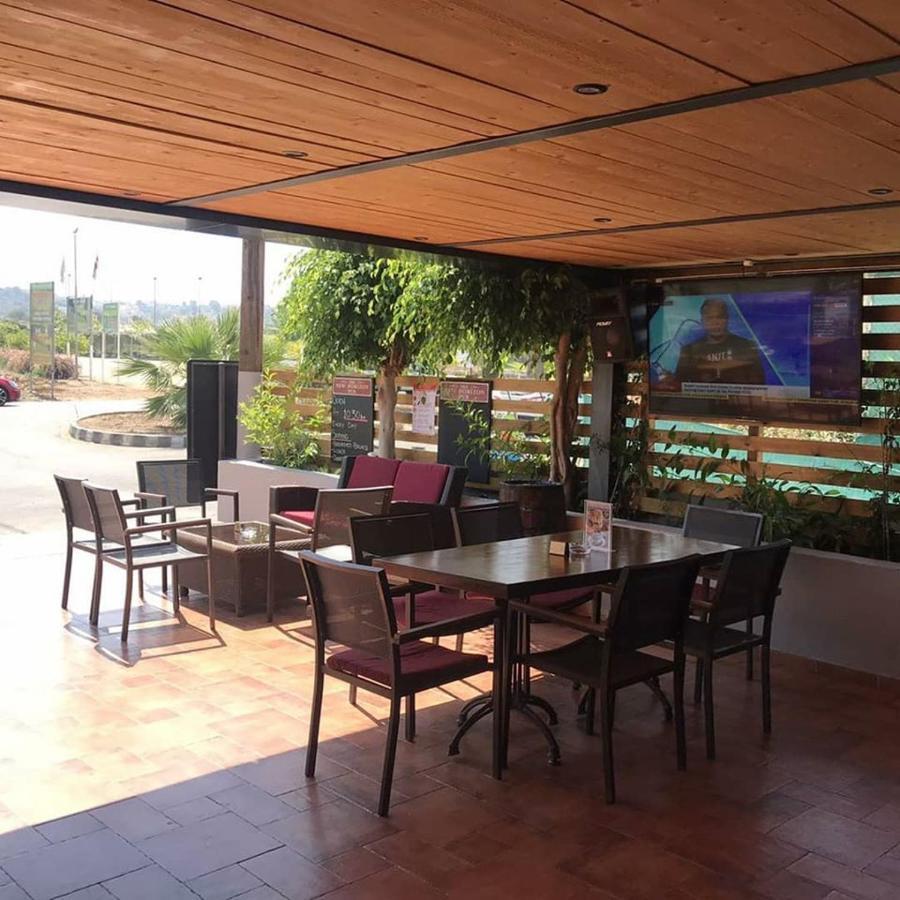 Terrazza Suites Paphos Exterior foto