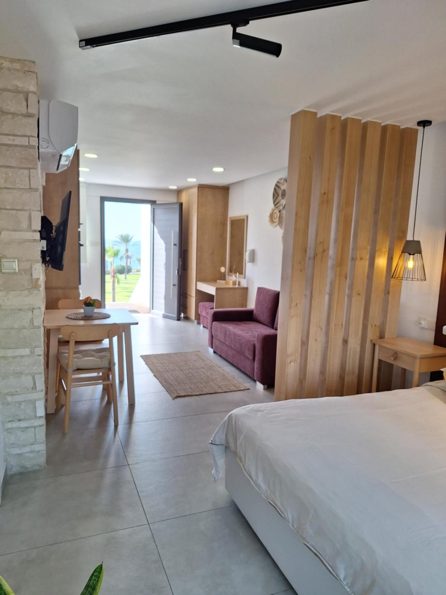 Terrazza Suites Paphos Exterior foto